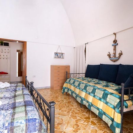 Vico II Terrace Apartment A Step From Piazza Roma Мартина-Франка Экстерьер фото