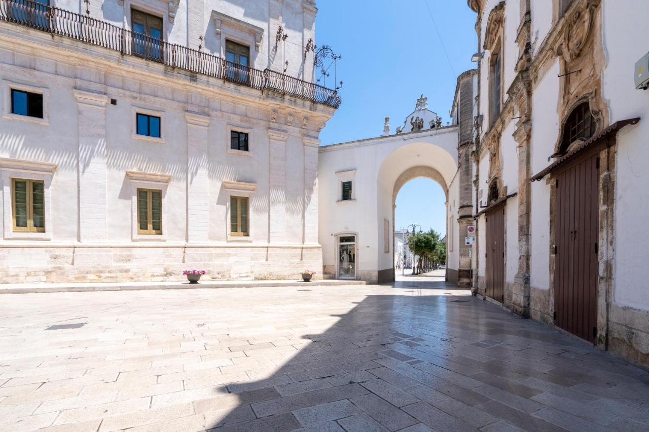 Vico II Terrace Apartment A Step From Piazza Roma Мартина-Франка Экстерьер фото