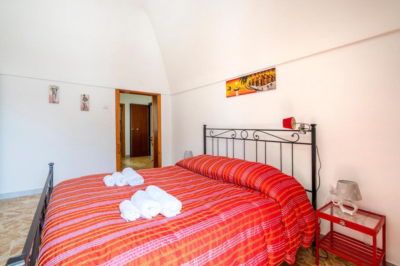 Vico II Terrace Apartment A Step From Piazza Roma Мартина-Франка Экстерьер фото