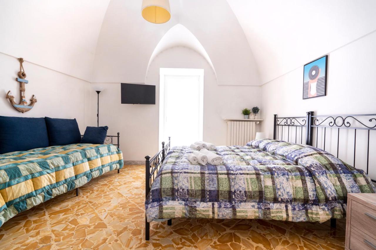 Vico II Terrace Apartment A Step From Piazza Roma Мартина-Франка Экстерьер фото
